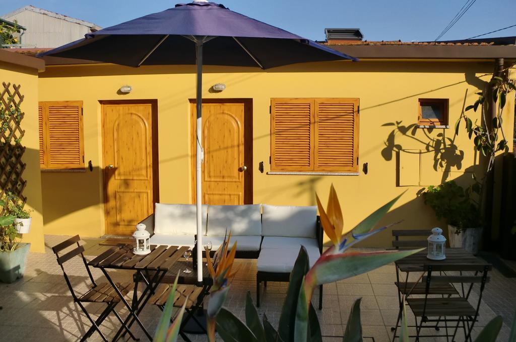 The Yellow House Віла-Нова-де-Гая Екстер'єр фото
